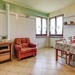 Sunny شقة